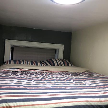 Private Room In A Shared Apartment 15 Minutes To Times Square! ニューヨーク エクステリア 写真